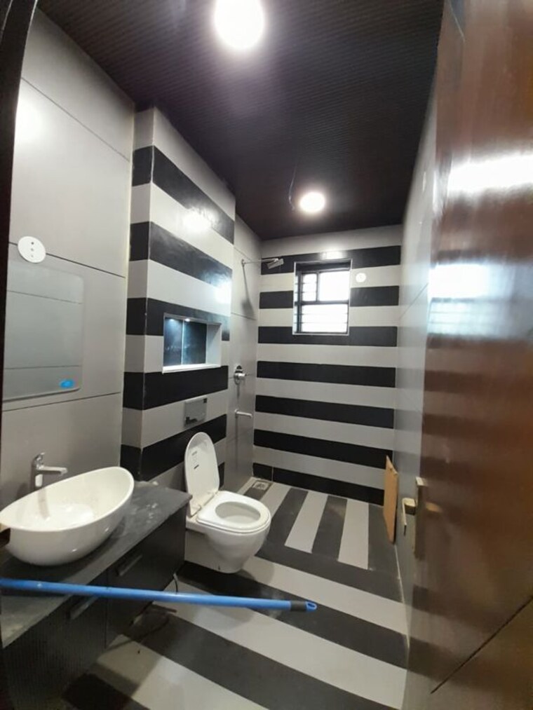 undefined, bptp-district 3 Bedroom 180 Sq.Ft. Builder Floor In Sector 81 Faridabad 10404796