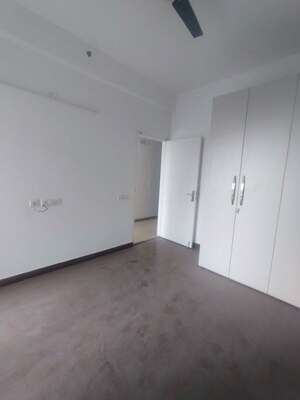 Room in 3 BHK Apartment at Mapsko Mount Ville, Sector 79 – for Rent