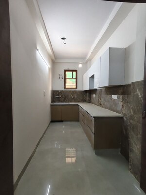 Kitchen in 3 BHK Builder Floor at RPS Palm Drive, Sector 88 – for Sale