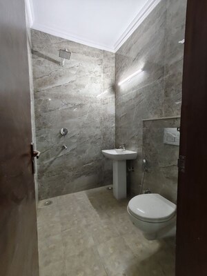 Bathroom in 3 BHK Builder Floor at RPS Palm Drive, Sector 88 – for Sale