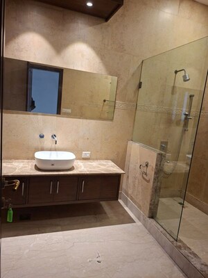 Kitchen in 4 BHK Apartment at Green Park Extension – for Rent