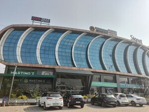  Shop For Sale in Kamrej