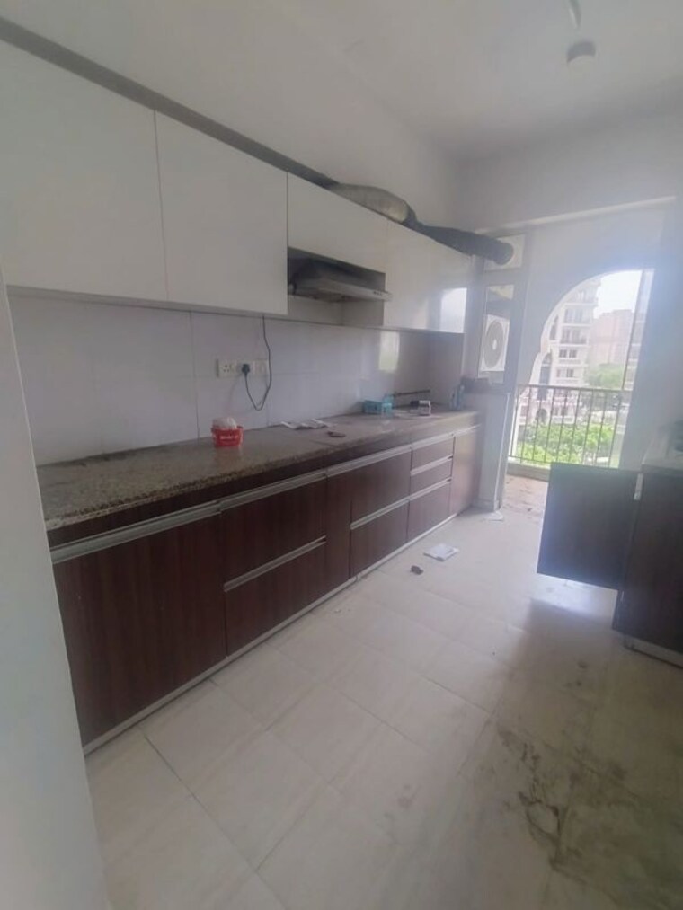 Kitchen, dlf-regal-gardens 3 Bedroom 1790 Sq.Ft. Apartment In Sector 90 Gurgaon 10404827