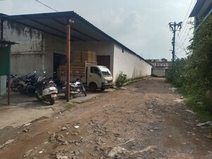 Parking in  Shop at Vip Road – for Sale