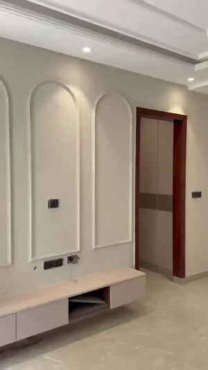 Building Lobby in 3 BHK Builder Floor at Sector 89 – for Sale