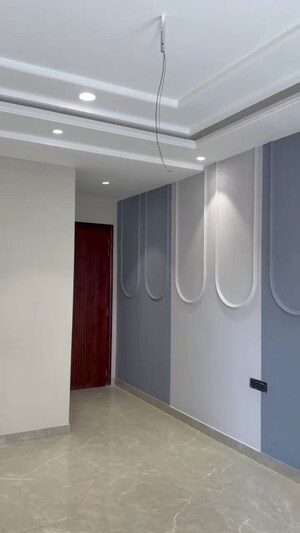 Building Lobby in 3 BHK Builder Floor at Sector 89 – for Sale