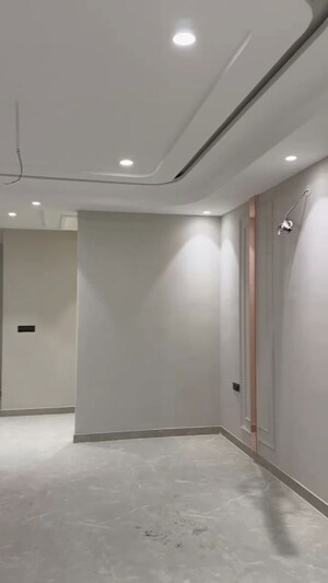 Building Lobby in 3 BHK Builder Floor at Sector 89 – for Sale