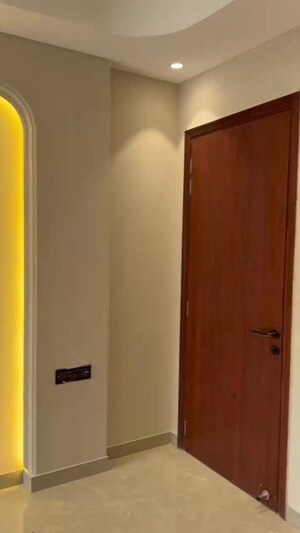 Room in 3 BHK Builder Floor at Sector 89 – for Sale