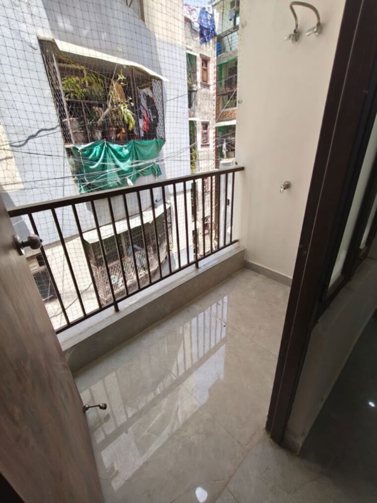 Balcony, mehrauli 3 Bedroom 650 Sq.Ft. Builder Floor In Mehrauli Delhi 10404885