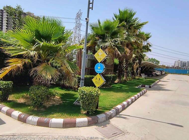 Garden, pareena-coban-residences 3.5 Bedroom 1997 Sq.Ft. Apartment In Sector 99a Gurgaon 10404666