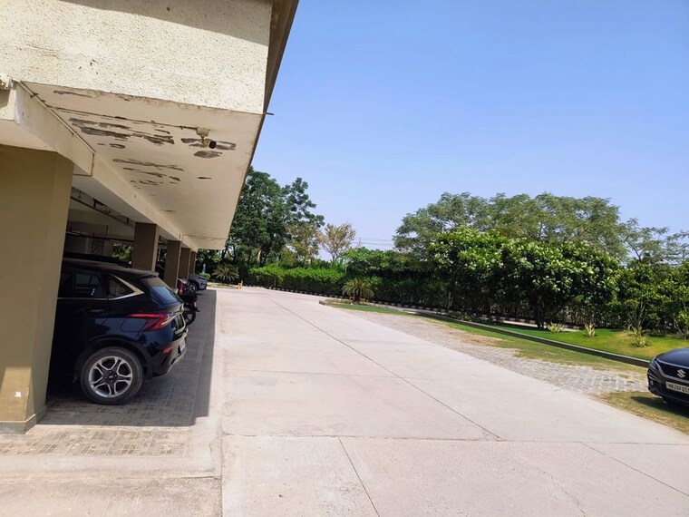  Parking, pareena-coban-residences 3.5 Bedroom 1997 Sq.Ft. Apartment In Sector 99a Gurgaon 10404666