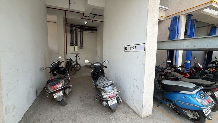  Parking, puranik-tokyo-bay-phase-2a 1 Bedroom 450 Sq.Ft. Apartment In Kasarvadavali Thane 10404923
