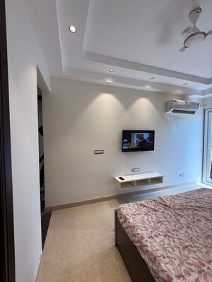 Bathroom in Studio Builder Floor at Sector 48 – for Rent