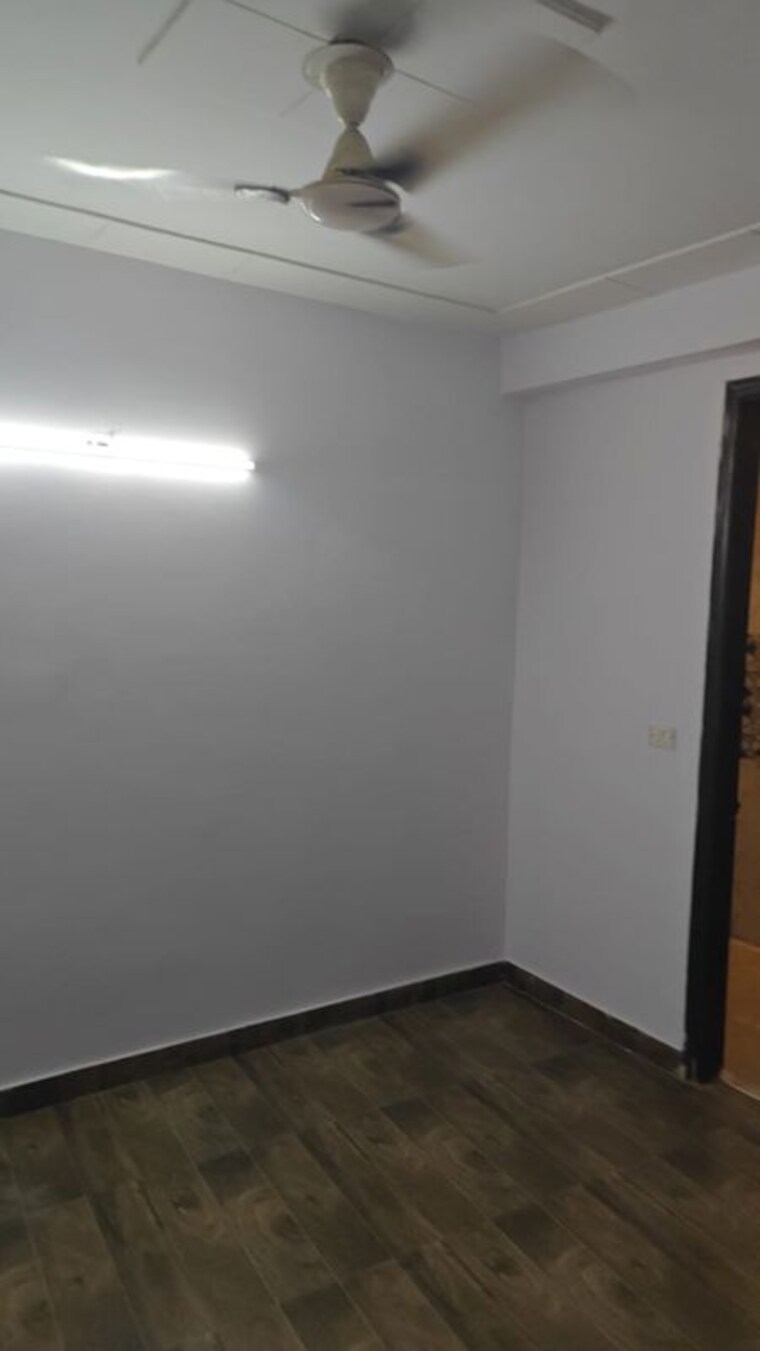 Room, maidan garhi 2 Bedroom 680 Sq.Ft. Builder Floor In Maidan Garhi Delhi 10405005