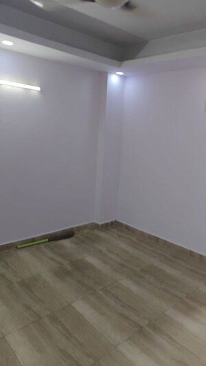Utility Room in 2 BHK Builder Floor at Maidan Garhi – for Rent