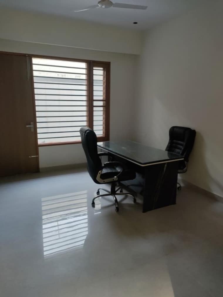 Living Room, ambala highway 6 Bedroom 250 Sq.Yd. Independent House In Ambala Highway Zirakpur 10404961
