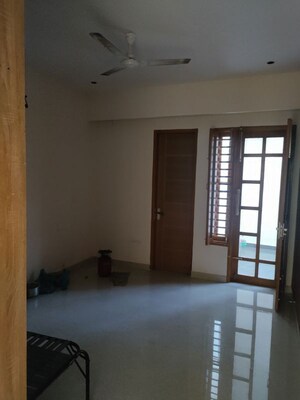 Room in 6 BHK Independent House at Ambala Highway – for Sale
