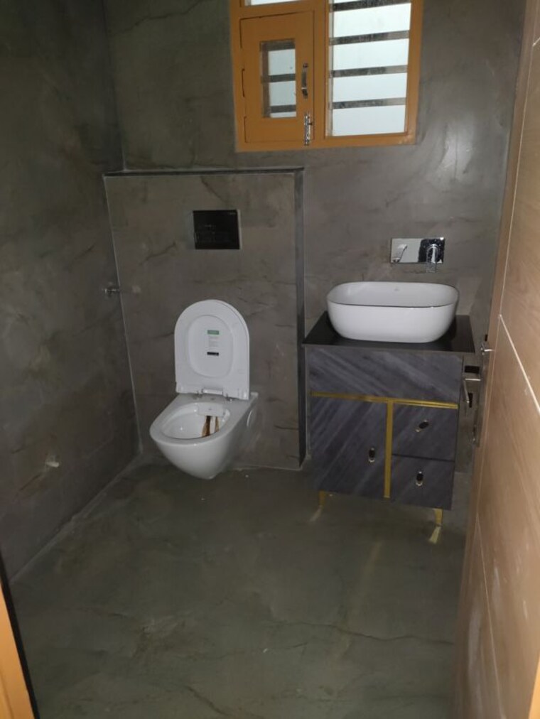 Bathroom, ambala highway 6 Bedroom 250 Sq.Yd. Independent House In Ambala Highway Zirakpur 10404961