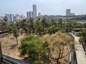 Plot Area in 1 BHK Apartment at Godrej Tranquil, Kandivali East – for Rent