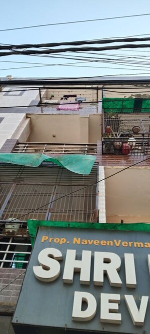  Apartment For Sale in Anand Vihar