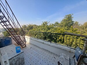 Balcony in 6+ BHK Builder Floor at Aims Golf City, Sector 75 – for Sale