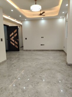 3 BHK + Servant Room Builder Floor For Rent in Shivalik Colony
