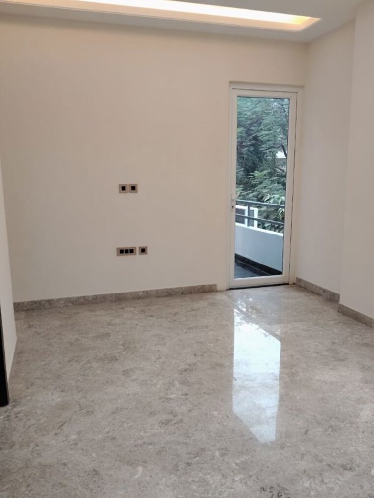 Room, shivalik colony 3 Bedroom 2000 Sq.Ft. Builder Floor In Shivalik Colony Delhi 10405175