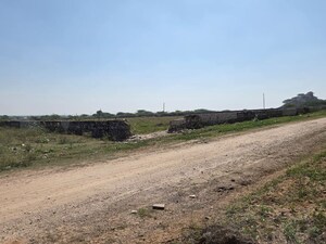  Plot For Sale in Bais Godam