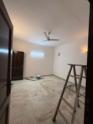 Bedroom in 3 BHK Builder Floor at Nehru Enclave – for Rent