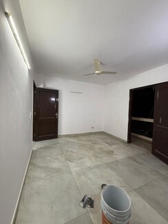 3 BHK Builder Floor For Rent in Nehru Enclave