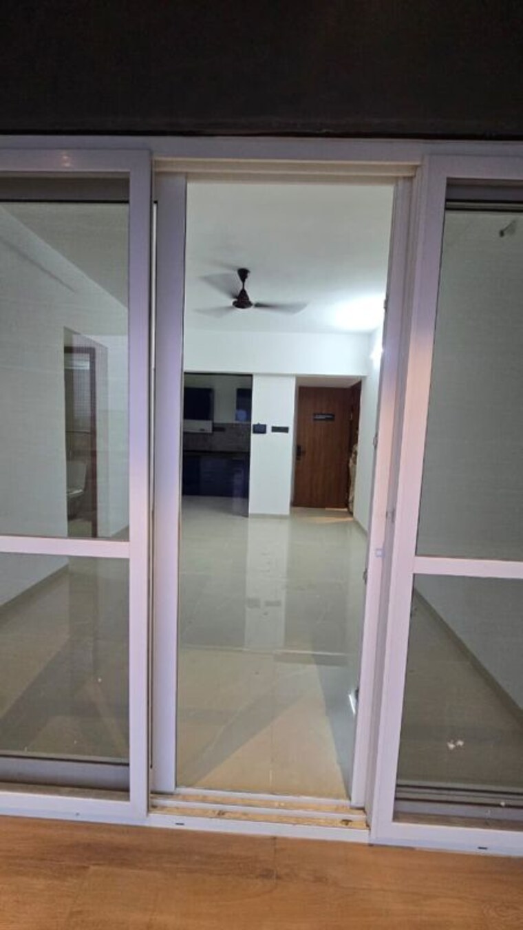 Bathroom, pristine-allure 2 Bedroom 779 Sq.Ft. Apartment In Kharadi Pune 10405200