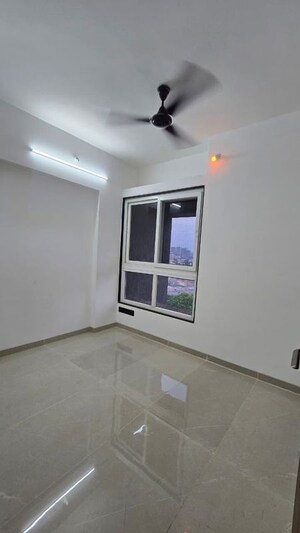 2 BHK Apartment For Rent in Pristine Allure, Kharadi