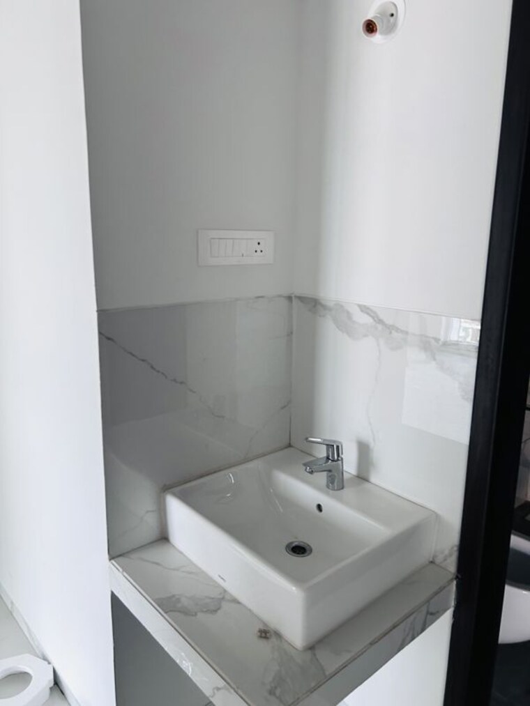 Bathroom, rahul-downtown 3 Bedroom 1300 Sq.Ft. Apartment In Punawale Pune 10405571