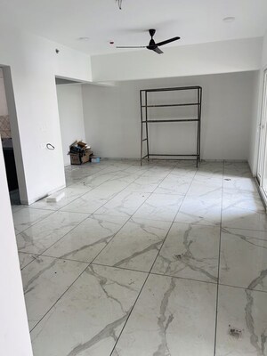 Room in 3 BHK Apartment at Rahul Downtown, Punawale – for Rent