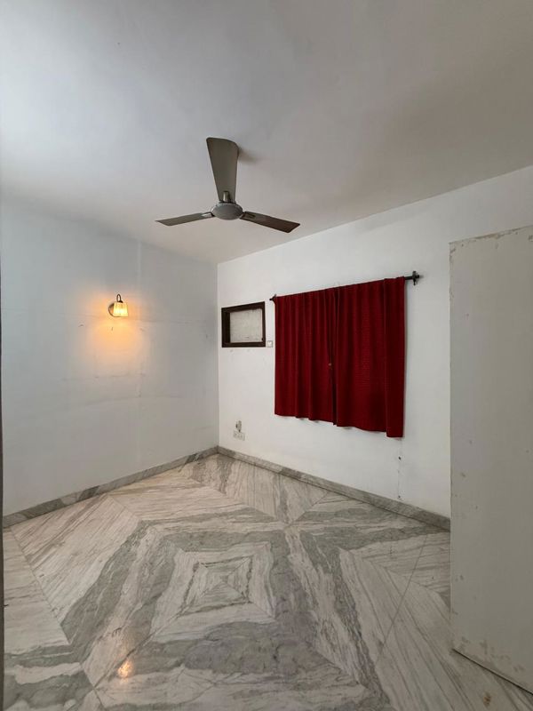3 BHK Builder Floor For Rent in Nehru Enclave