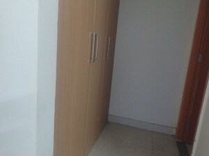 Room in 3 BHK Apartment at Tata Eureka Park, Sector 150 – for Rent