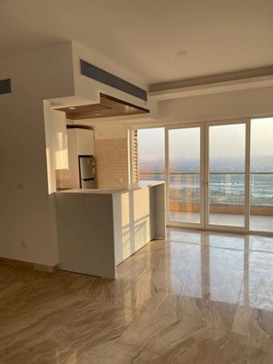 Room in 2 BHK Apartment at Supertech Supernova Nova Residences, Sector 94 – for Sale
