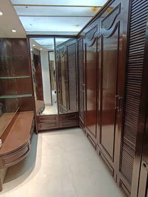 Furnished Amenities in 2 BHK Apartment at Juhu – for Sale