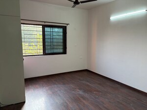 Room in 3 BHK Apartment at Prestige Jindal City Phase 2, Bagalakunte – for Rent