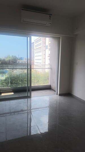 Room in 2 BHK Apartment at LnT Elixir Reserve, Powai – for Sale