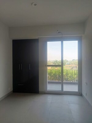 Room in 3 BHK Apartment at Sushma Elite Cross, Dhakoli – for Rent