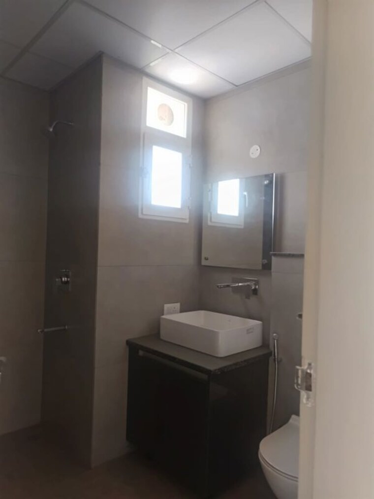 Bathroom, sushma-elite-cross 3 Bedroom 1850 Sq.Ft. Apartment In Dhakoli Zirakpur 10406056