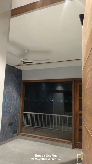 Furnished Amenities in 3 BHK Apartment at Sector 21 – for Sale