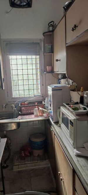 Kitchen in 1 BHK Builder Floor at Defence Colony – for Rent