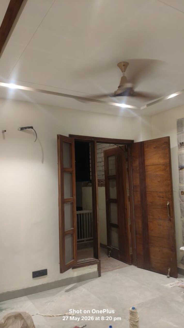 Room, sector 21 3 Bedroom 250 Sq.Yd. Builder Floor In Sector 21 Panchkula 10406080