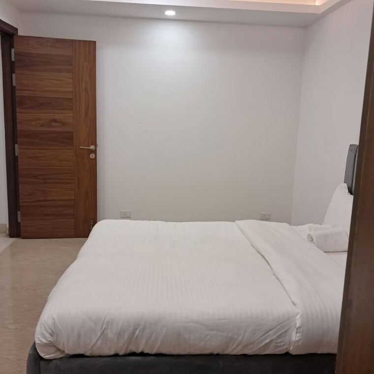 Bedroom, hauz khas enclave 3 Bedroom 1000 Sq.Ft. Builder Floor In Hauz Khas Enclave Delhi 10406089