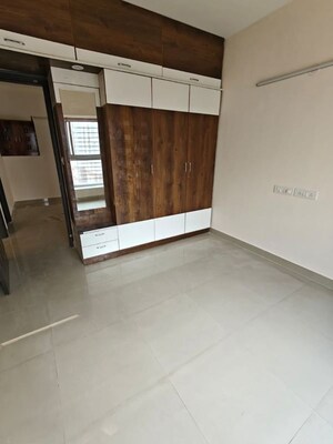 Room in 2 BHK Apartment at Kolte Patil Raaga, Hennur Road – for Rent