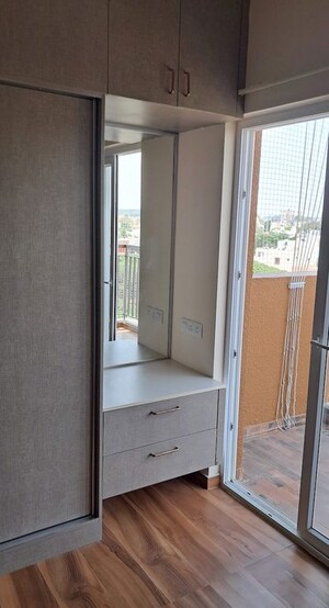 Room in 3 BHK Apartment at Capstone Life Flowing Tree, Allalasandra – for Rent