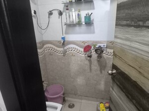 Bathroom in 3 BHK Builder Floor at Rajendra Nagar Sector 5 – for Sale