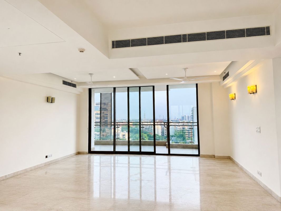 3 BHK + Pooja Room,Servant Room 4010 Sq.Ft. Apartment in M3M Polo Suites